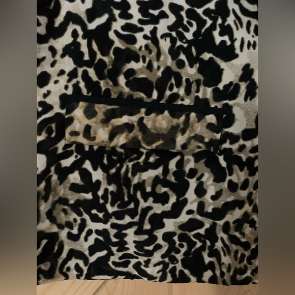 Classic blazer layered cheetah print - Picture 3 of 7
